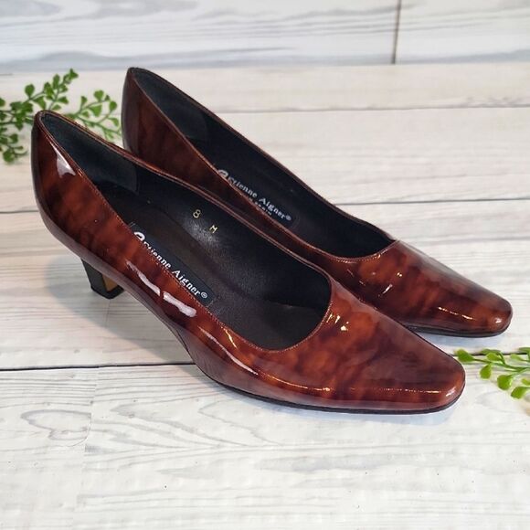 Etienne Agner Smart Brown Tortoise Pumps Womens Size 8M - Picture 1 of 10